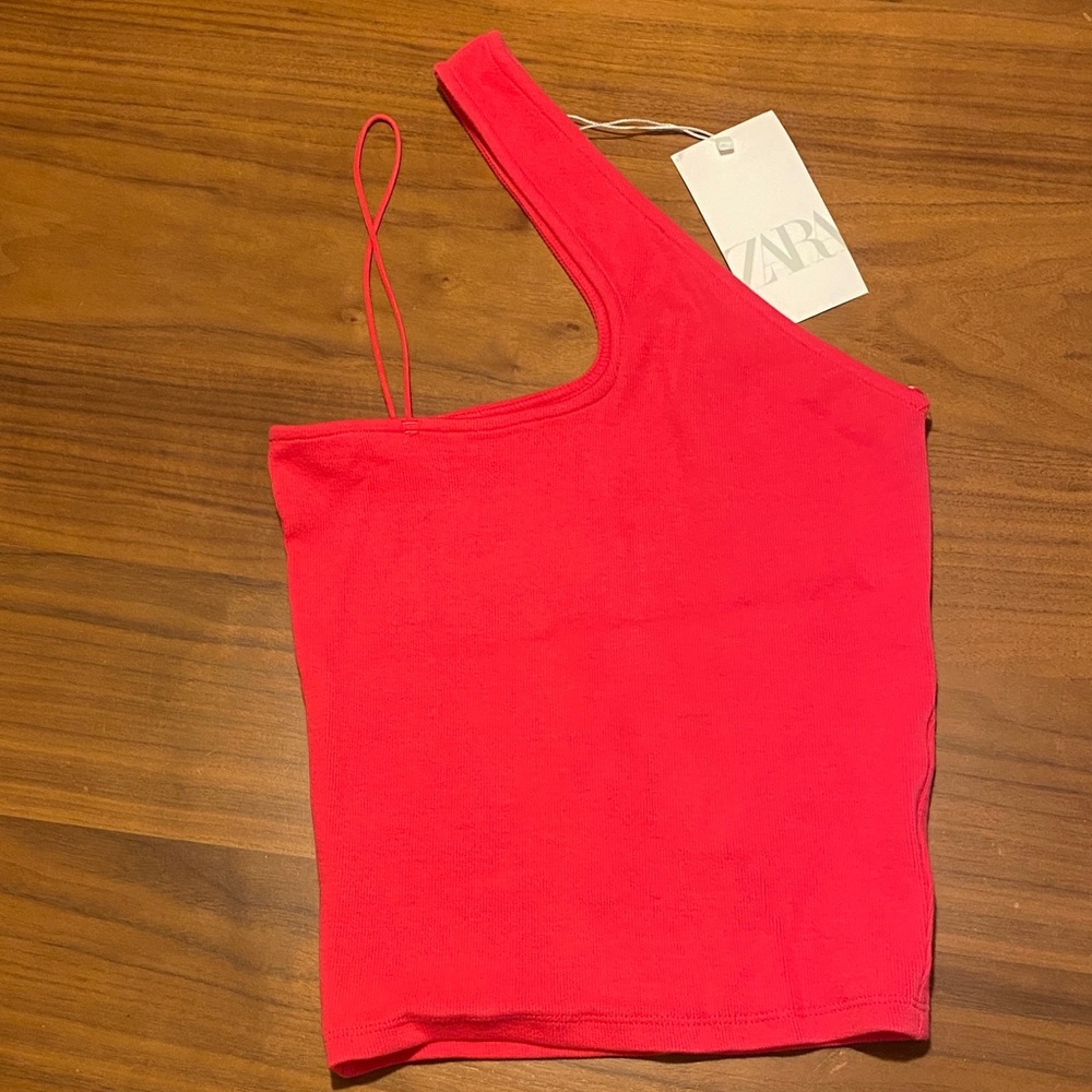 Pink Asymmetrical Tank Top - Picture 2 of 4
